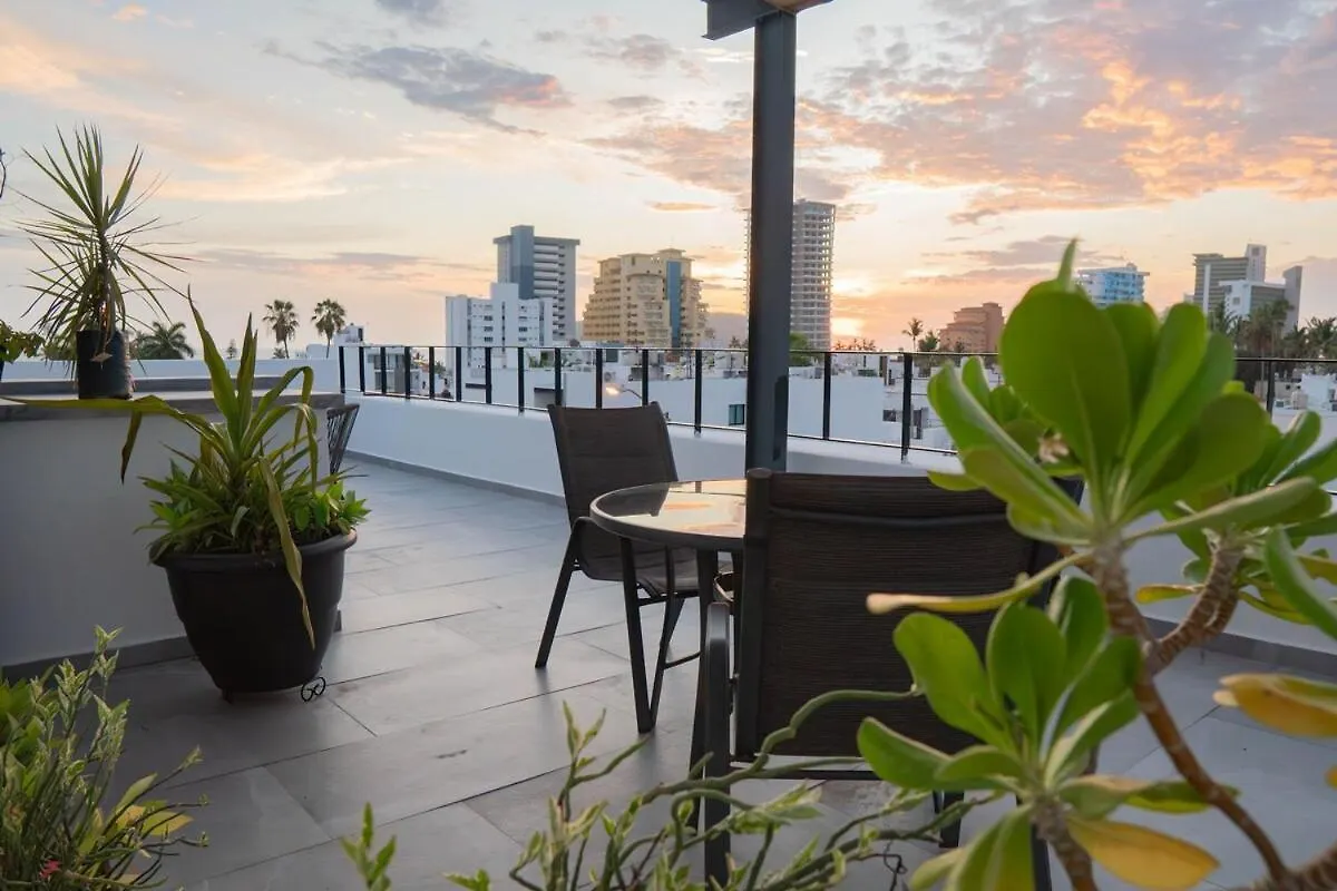 Few Steps From The Beach, At Golden Zone Mazatlan Apartment