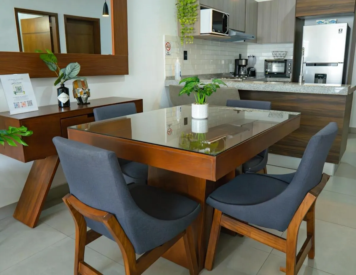 Few Steps From The Beach, At Golden Zone Mazatlan Apartment